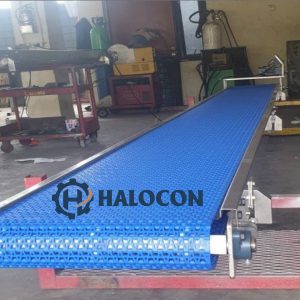 Băng tải nhựa chạy thẳng