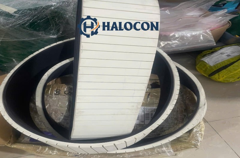 day-dai-keo-cap Dây đai kéo cáp, Haul-off belt, dây đai cao su đỏ, dây đai răng phủ cao su, phụ tùng máy đùn cáp điện.