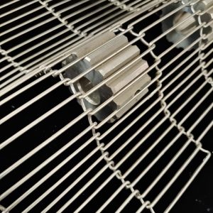 Băng tải lưới inox hình thang