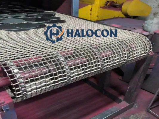 băng tải inox móng ngựa